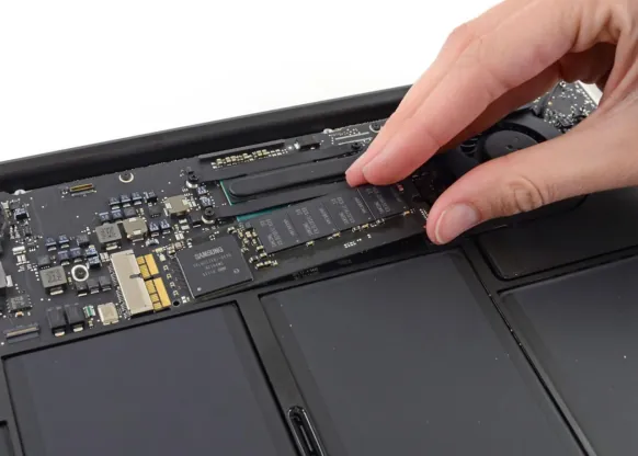 MacBook installation stockage