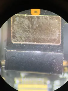Vue du câble au microscope