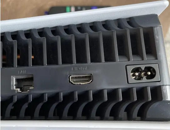 PlayStation 5 réparation port HDMI